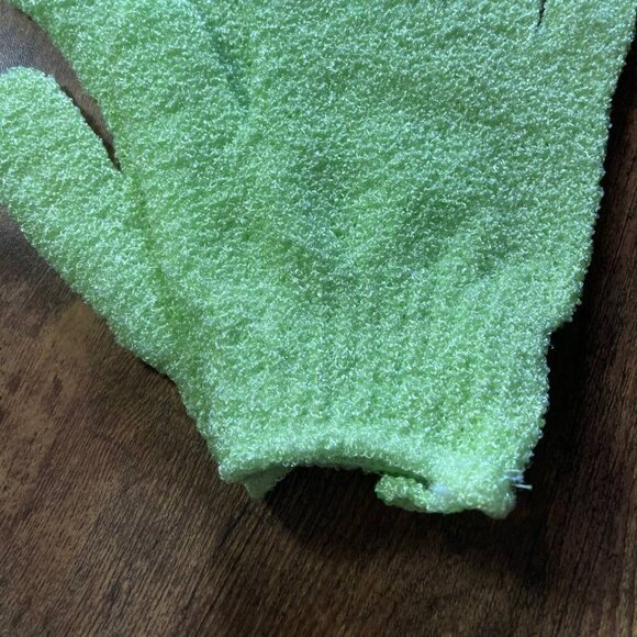 NEW Exfoliating Shower Gloves, Bath Gloves - Picture 3 of 4